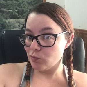 Meet your Posher, Lindsey